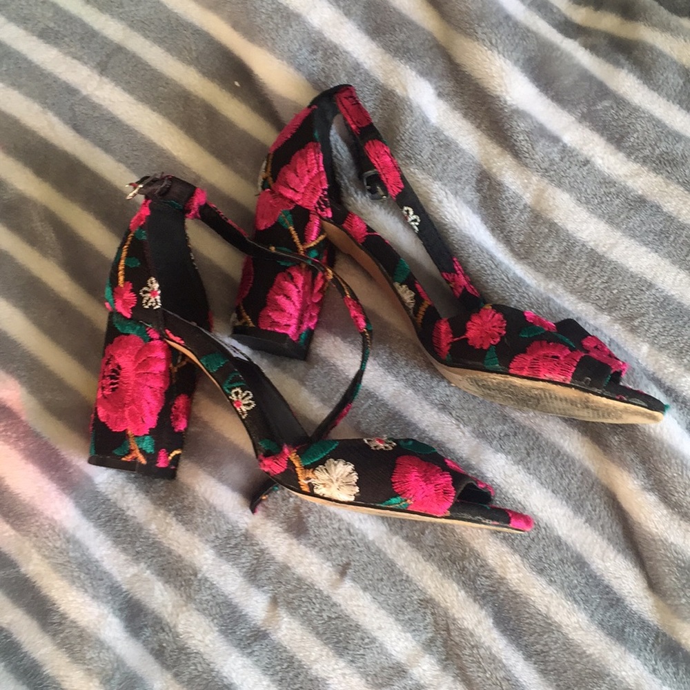 Steve Madden 6.5 pink rose heels